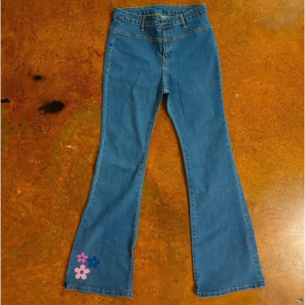 Mid-rise Flared Leg Jeans